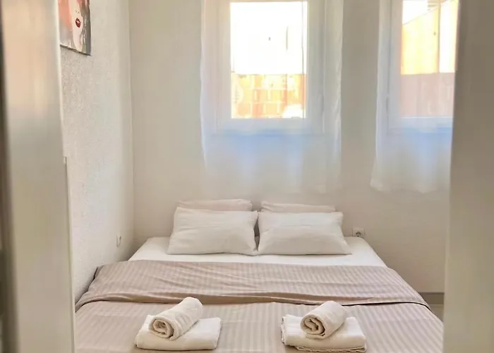 Central Apartments Home * Mostar